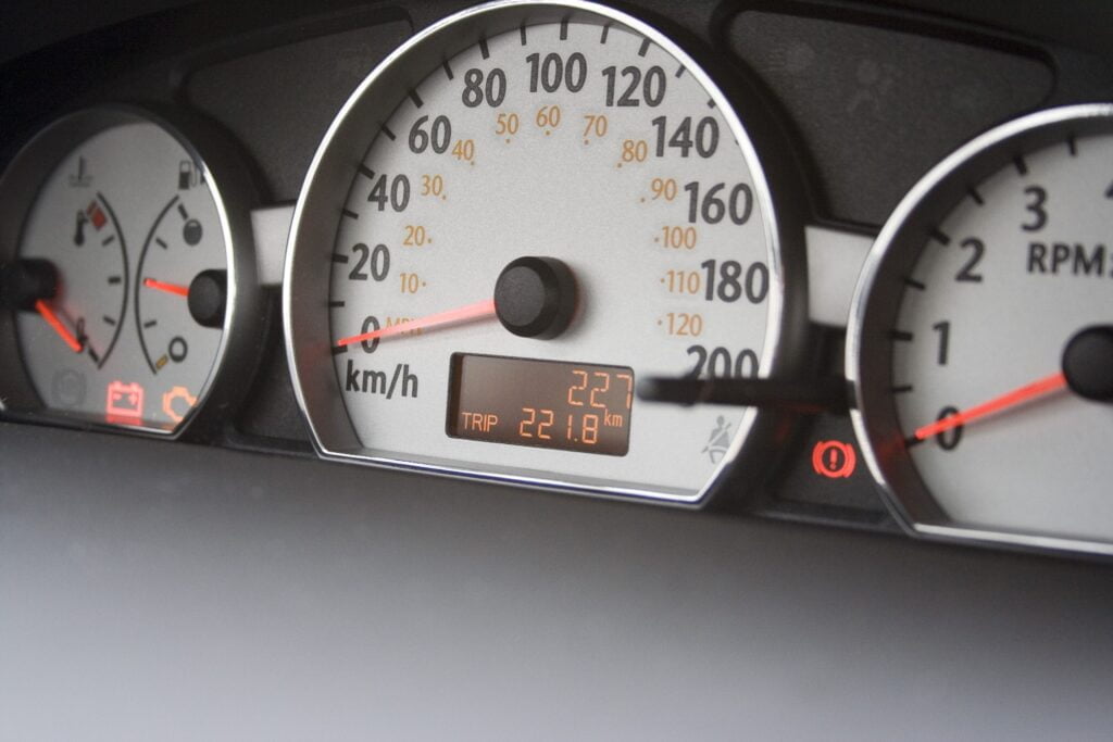 How Many Miles Should a New Car Have on an Odometer