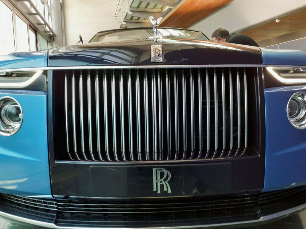 How Much is a Oil Change on a Rolls Royce