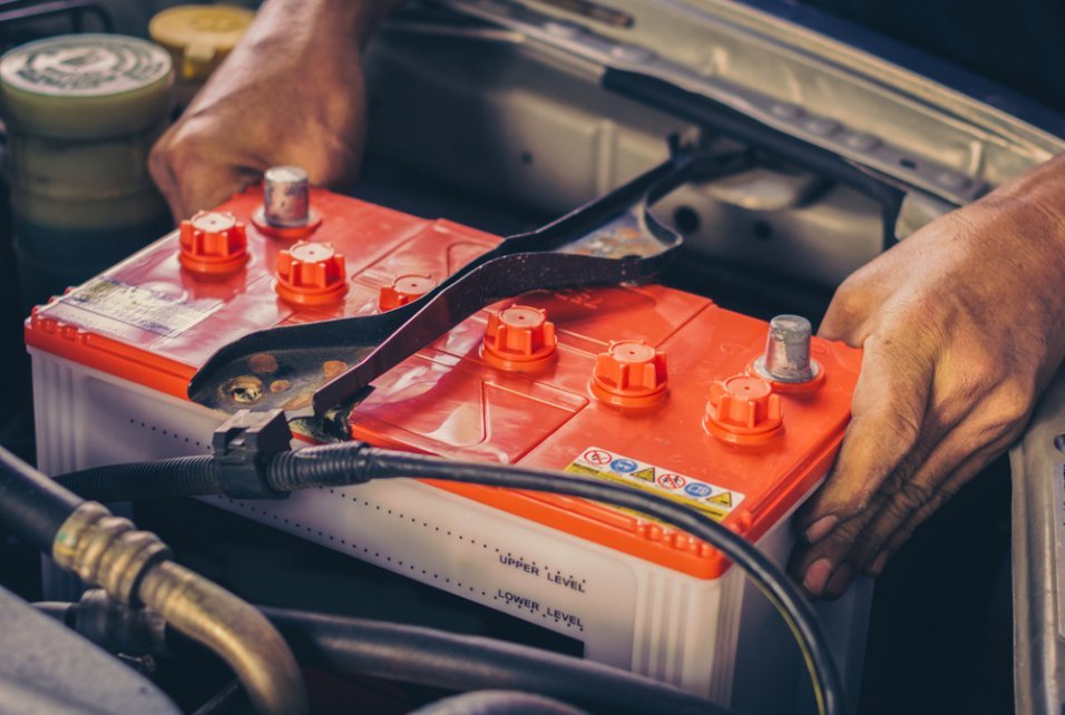 How To Change A Car Battery Without Losing Settings