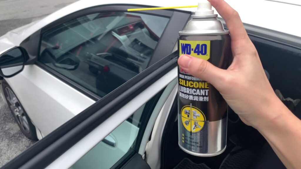 How to Use Car Window Lubricant